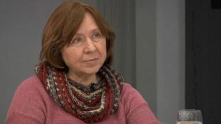 Aleksiyevich Rus Pen-markazini hukumatga xayrixohlikda aybladi