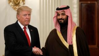 ولي ولي العهد السعودي، الأمير محمد بن سلمان، خلال زيارته إلى البيت الأبيض والتقائه بالرئيس الأمريكي دونالد ترامب، مارس 2017