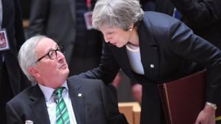 Žan-Klod Junker i Tereza Mej