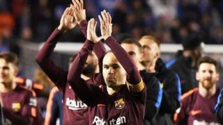 Andres Iniesta da sauran 'yan wasan Barcelona bayan doke Deportivo La Coruna 4-2