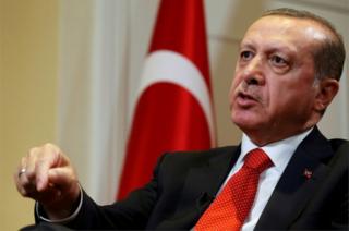 Президент Турции Тайип Эрдоган выступает во время интервью в Нью-Йорке 19 сентября 2016 года.