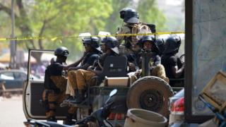 Des soldats burkinabè en patrouille à Ouagadougou - archives