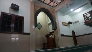 Masjid dan gereja di Solo