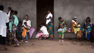 Les femmes africaines ont plus de risques de mourir après une césarienne comparées aux femmes des pays riches.