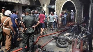 Руїни після вибуху на Шрі-Ланці
