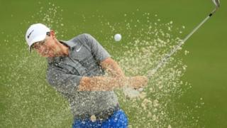Rory McIlroy a lokacin atisayen gasar Amurka ta US PGA Championship