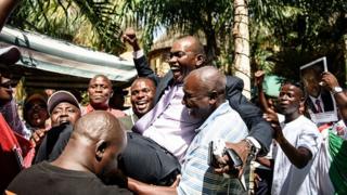 Willy Nyamitwe a été victime lundi soir d'une tentative d'assassinat au cours de laquelle son garde du corps a trouvé la mort.