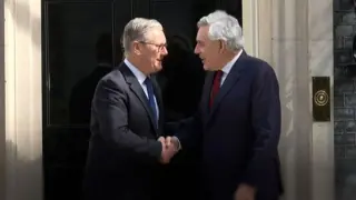 Gordon Brown nommé envoyé alors que le PM cherche à réinitialiser après les pertes électorales du Labour