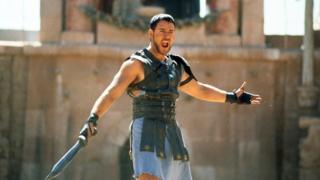 史詩大片《角鬥士》(Gladiator),描述了那個手持寶劍、腳踩涼鞋的古羅馬角鬥士的傳奇故事