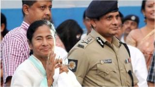 মুখ্যমন্ত্রী মমতা ব্যানার্জীর সঙ্গে পুলিশ কমিশনার রাজীব কুমার