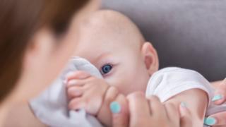 Babies ‘don’t need tongue-tie surgery to feed’