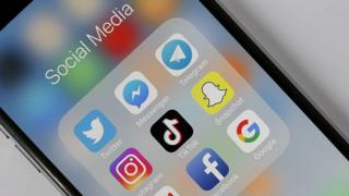 منصات التواصل الاجتماعي