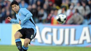 Suarez ya fara wasannin bana da kafar dama