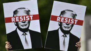 Người biểu tình phản đối ông Trump khi ông có chuyến thăm bốn ngày đến Anh Quốc hôm 14/7