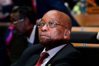 Bwana Zuma yatanze imihoho mu kwezi kwa Kabiri agondojwe n'umugambwe wiwe