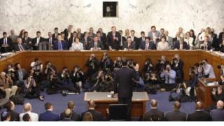 Comey oo hortegay guddiga senate-ka