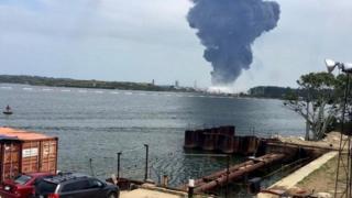 Image of large plume of smoke in Veracruz, Mexico - 20 April 2016