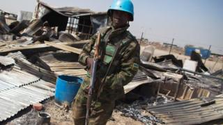 António Guterres avuga ko ingabo za ONU zarungitswe mu burere bumwe bugoye cane kugira bakingire abanyagihugu bamerewe nabi cane kw'isi