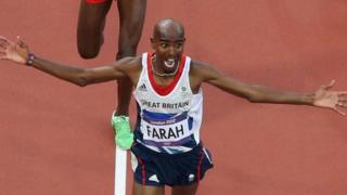Bingwa wa medali za dhahabu katika mbio za mita 10,000 na 5,000 katika mashindano ya Olimpiki mjini Rio Mo Farah