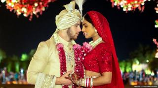 प्रियंका चोप्रानं लग्नानंतर तिच्या इन्स्टाग्राम अकाउंटवर स्वतःचं नाव बदलून प्रियंका चोप्रा जोनास