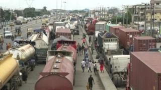 Awọn ọkọ akẹru to di oju ọna Apapa