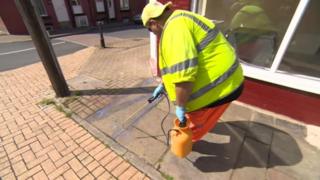 Marking paving slabs with SmartWater
