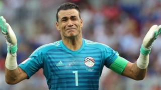 أصبح الحضري أكبر لاعب يشارك في كأس العالم بعمر 45 عاما و161 يوما