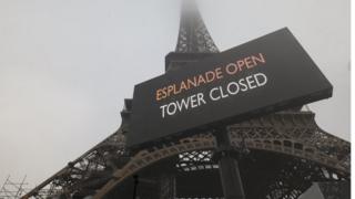 Эйфелева башня в Париже была закрыта в четверг из-за забастовки