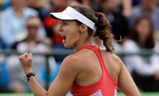 Martina Hingis en la final de dobles femenino