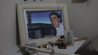 Miniaturas, crachá e foto de Vinicius Costa Coelho