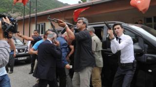 Kılıçdaroğlu konvoyuna saldırı
