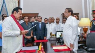 இலங்கை பிரதமராக பதவியேற்ற ராஜபக்ஷ