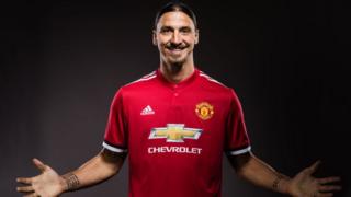 Zlatan Ibrahimovic le 24 août après la signature du contrat avec Manchester United