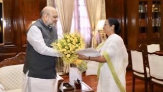 দিল্লিতে মুখোমুখি অমিত শাহ ও মমতা ব্যানার্জি। বৃহস্পতিবার