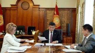 Президент Сооронбай Жээнбеков Улуттук стратегиянын иштелип бүткөн долбоору менен 16-июлда таанышты.