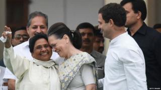 सोनिया गांधी और मायावति
