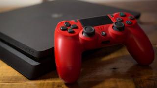 Una PlayStation 4