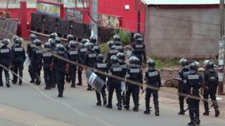 police, buea, prêtre, église, cameroun