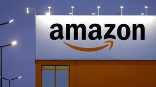 Depósito de Amazon en Francia.