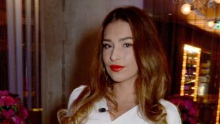 Bella Thorne: Whoopi Goldberg's naked photo comments 'disgusting' - BBC