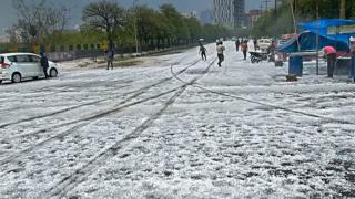 Hail in Noida