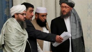 نمایندگان گروه طالبان در نشست مسکو شیرمحمد استانکزی، محمد سهیل شاهین، مولوی ضیا الرحمان مدنی، عبدالسلام حنفی و شهاب الدین دلاور از اعضای دفتر سیاسی این گروه در قطر هستند.