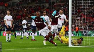 Andre Ayew baada ya kuifungia West Ham bao