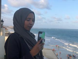 Faadumo Ismaaciil waxay caalamka u bandhigtaa quruxda Soomaaliya