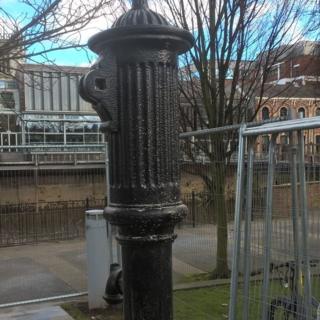 Memorial to Dr John Snow in York