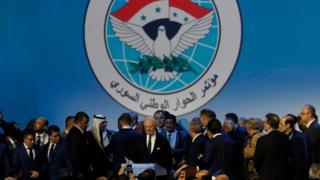 بعض الصحف تقول إن المؤتمر فشل