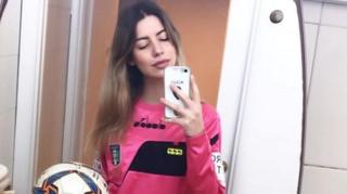 جولیا نیکاسترو