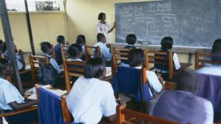 Wani ajin koyon Faransanci a Ghana
