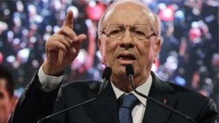 Beji Caid Essebsi, le président tunisien n a déclaré que la loi de réconciliation économique était la seule solution face à la crise qui ravage le pays.