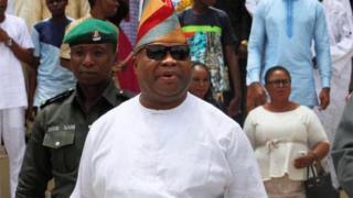 Sẹnetọ Adeleke